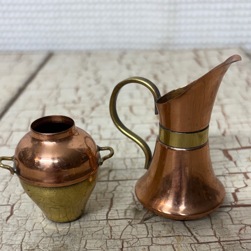 Copper/brass doll house pitcher & vase